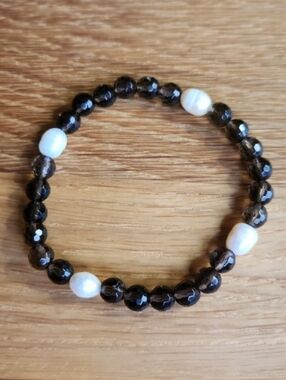 Brown Smoky Quartz & Fresh Water Pearls Beads Bracelet, Stretch, Hand Crafted